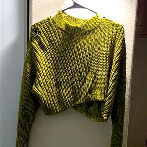 Women’s crop sweater
